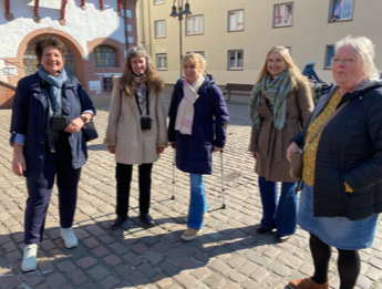Spaziergang außergewöhnliche Hanauer Frauen und Märchen