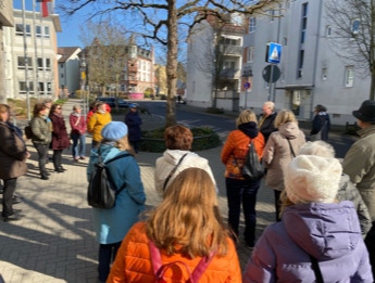 Spaziergang außergewöhnliche Hanauer Frauen und Märchen